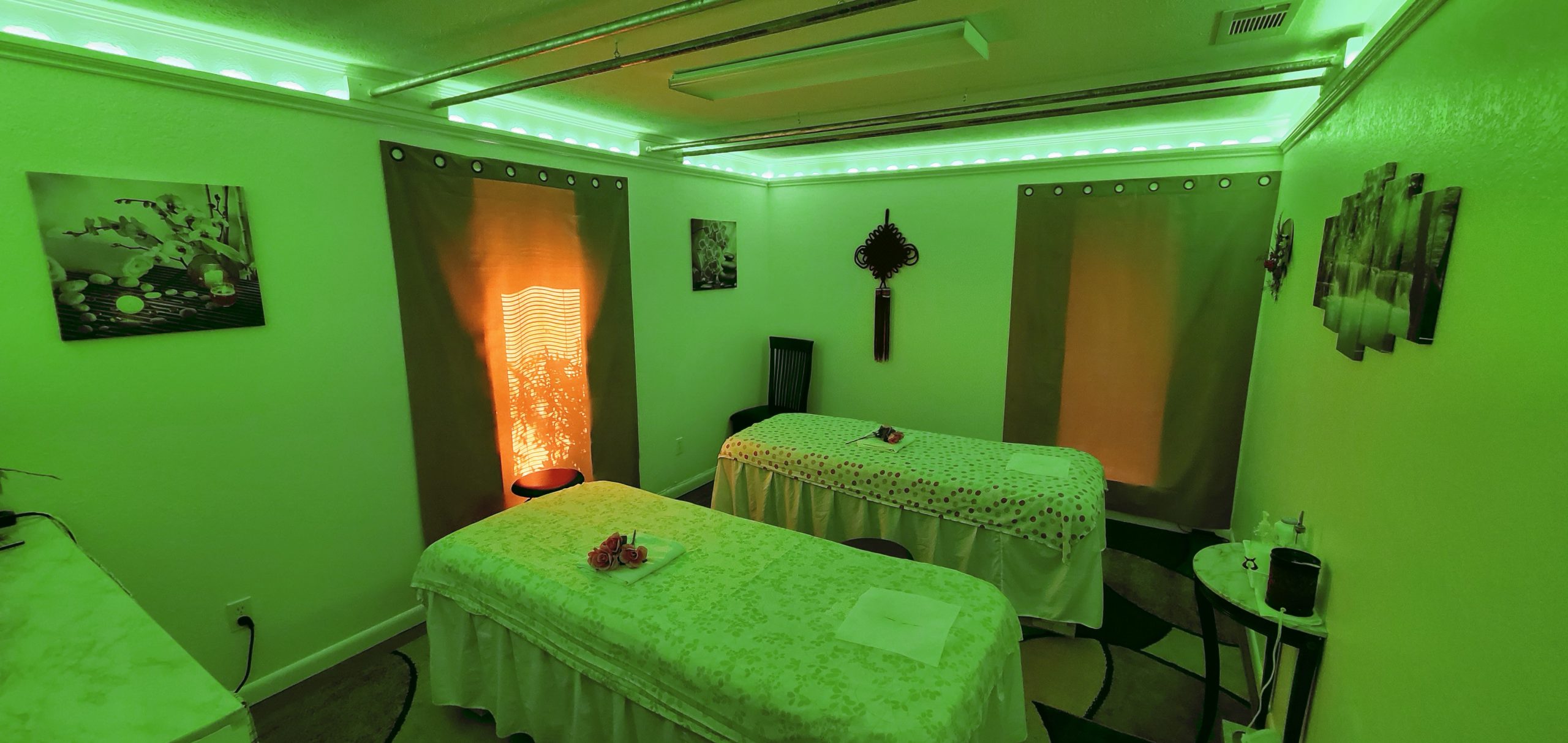 Couples massage room at Milton Massage
