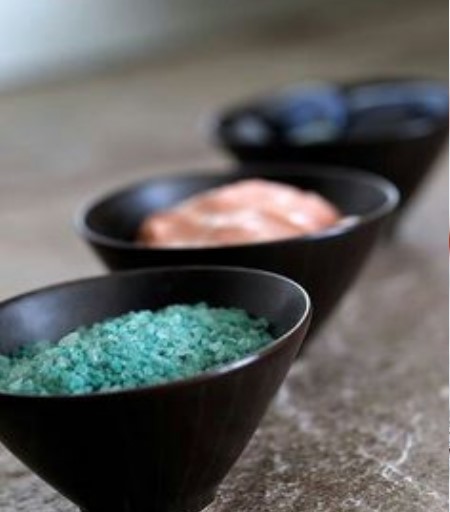 Body scrubs service at Milton Massage